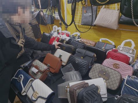 [From the Scene] South Korea’s counterfeit market is very much 